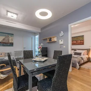 https://apartment-arianna.hotelinzadar.com