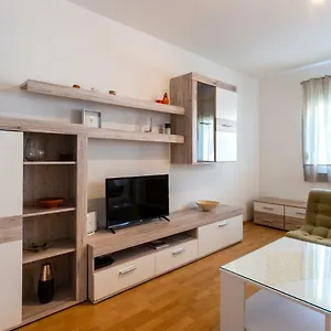 https://apartment-anna-pula.in-istria.net